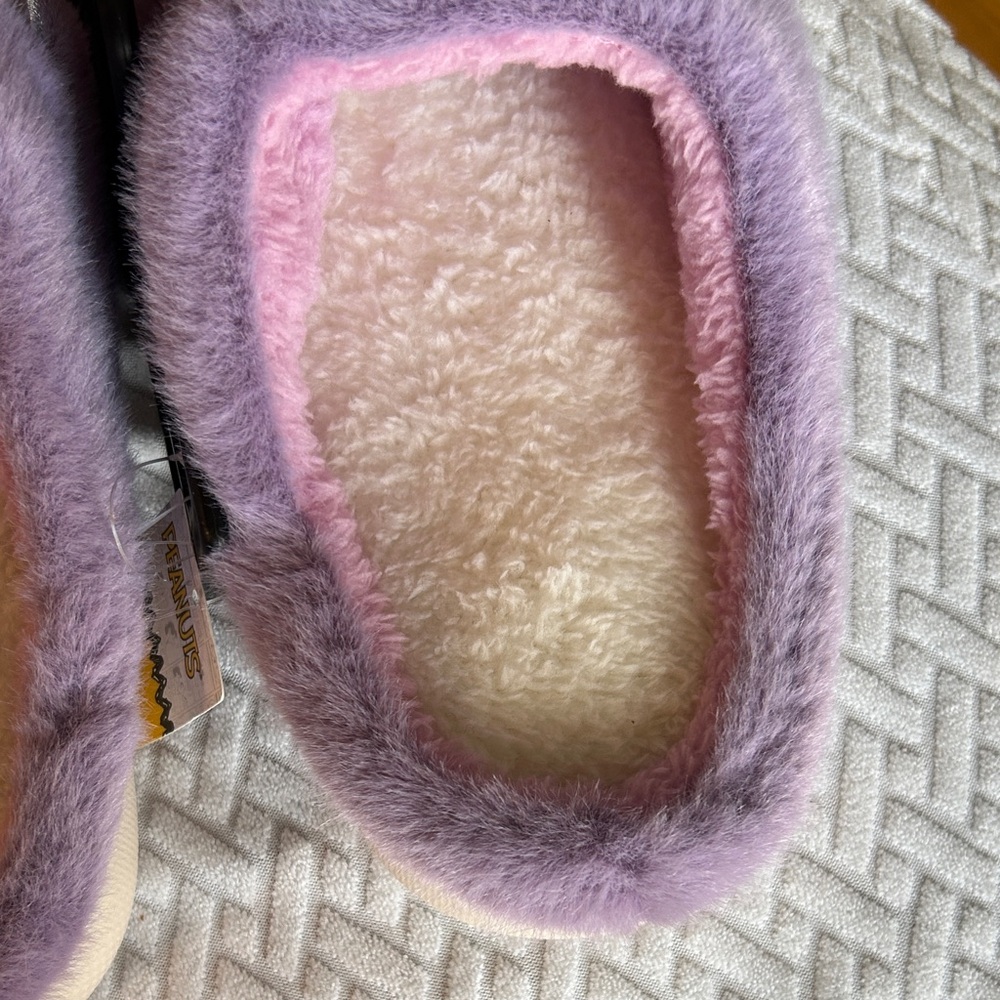 Peanuts Lavender Stay Cool Slippers - Picture 4 of 4